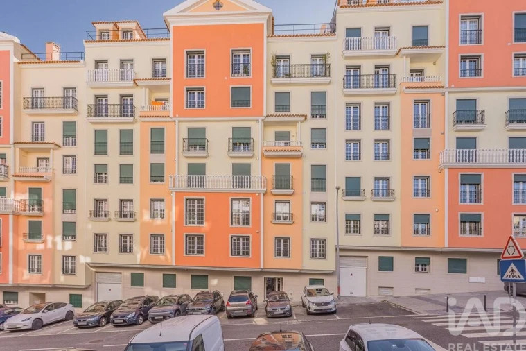 Apartamento T2 para Venda em Alfragide Foto 27