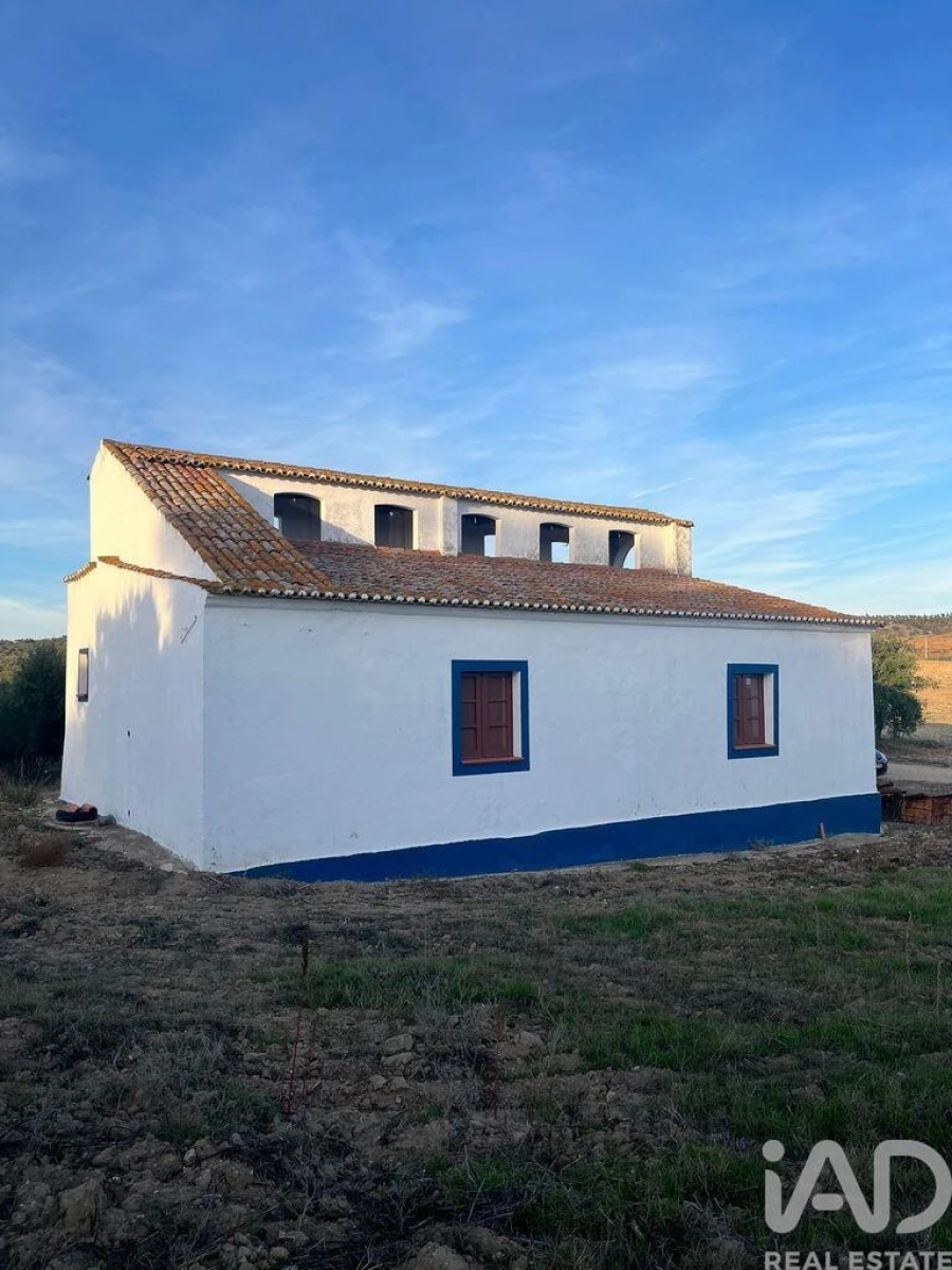 Quinta T2 para Venda em Selmes Foto 4