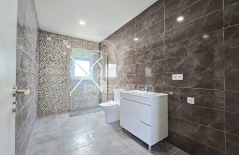 Moradia T3 para Venda em Gafanha da Encarnação Foto 16