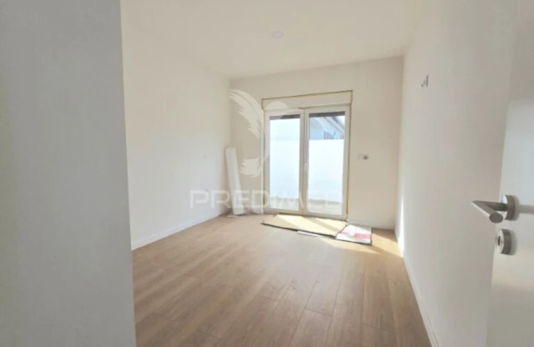 Moradia T3 para Venda em Gafanha da Encarnação Foto 18