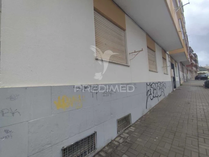 Apartamento T1 para Venda em Amora Foto 6