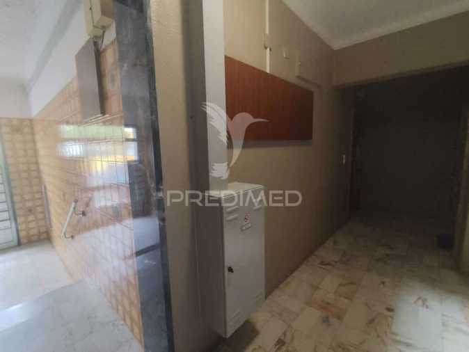 Apartamento T1 para Venda em Amora Foto 3