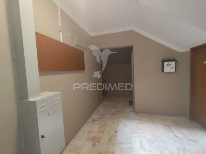 Apartamento T1 para Venda em Amora Foto 4