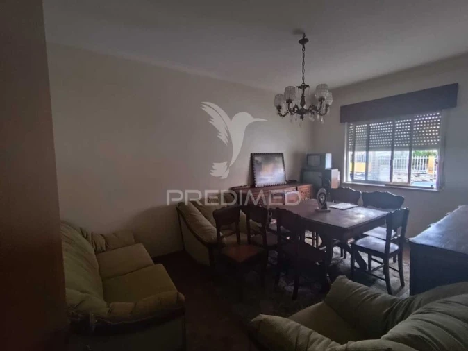 Apartamento T1 para Venda em Amora Foto 11