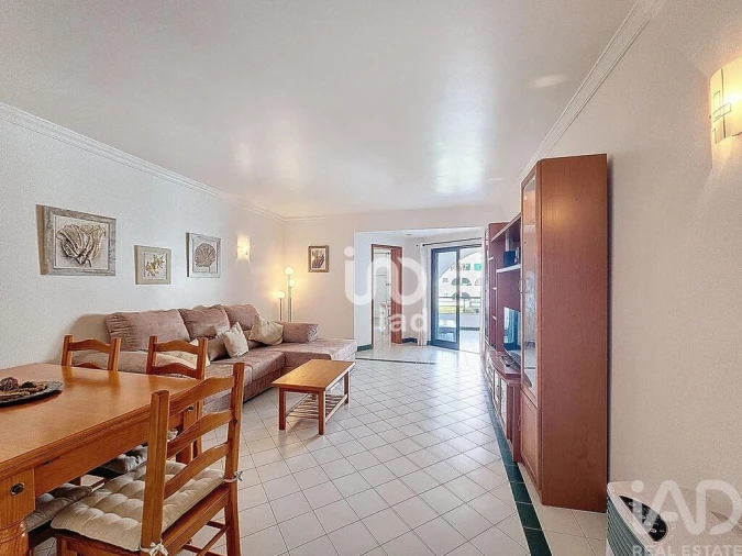 Apartamento T1 para Venda em Guia Foto 23