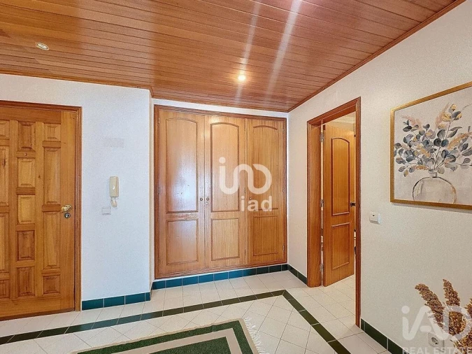 Apartamento T1 para Venda em Guia Foto 8