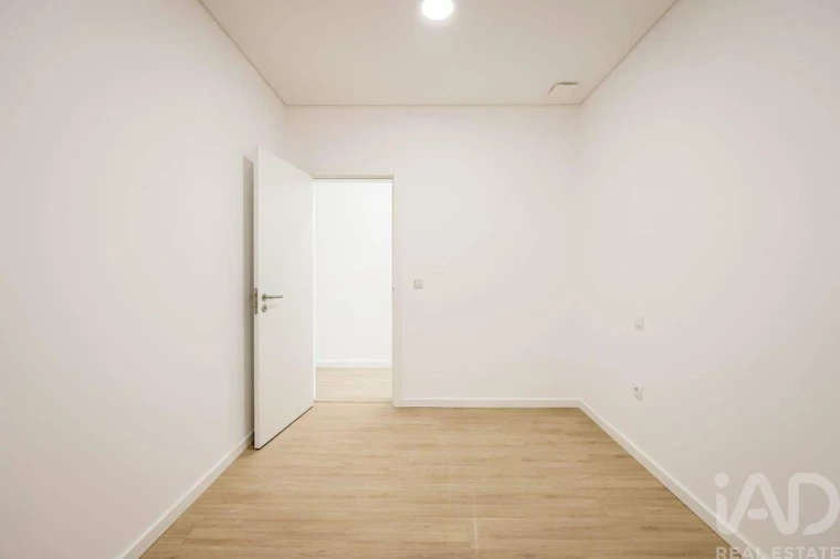 Apartamento T1 para Venda em Ílhavo (São Salvador) Foto 3