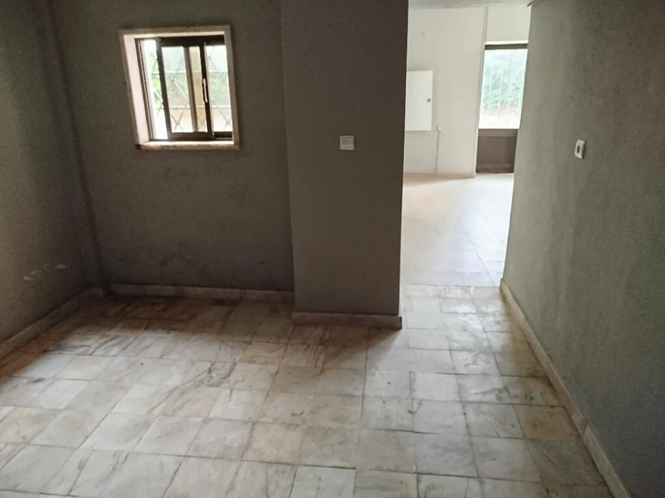 Loja para Arrendamento em Santa Maria e São Miguel, São Martinho, São Pedro Penaferrim Foto 4