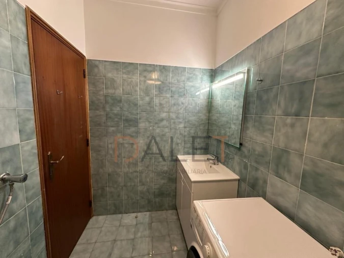 Apartamento T1 para Venda em Charneca de Caparica e Sobreda Foto 41