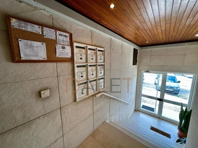 Apartamento T1 para Venda em Charneca de Caparica e Sobreda Foto 49