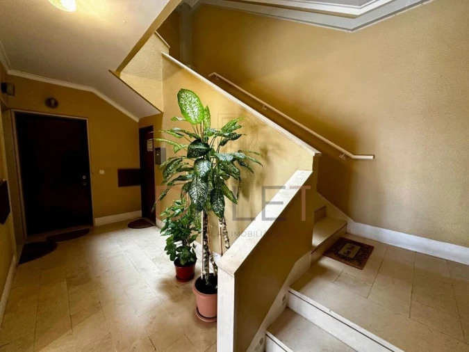 Apartamento T1 para Venda em Charneca de Caparica e Sobreda Foto 52