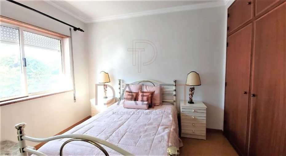 Apartamento T1 para Venda em Charneca de Caparica e Sobreda Foto 29