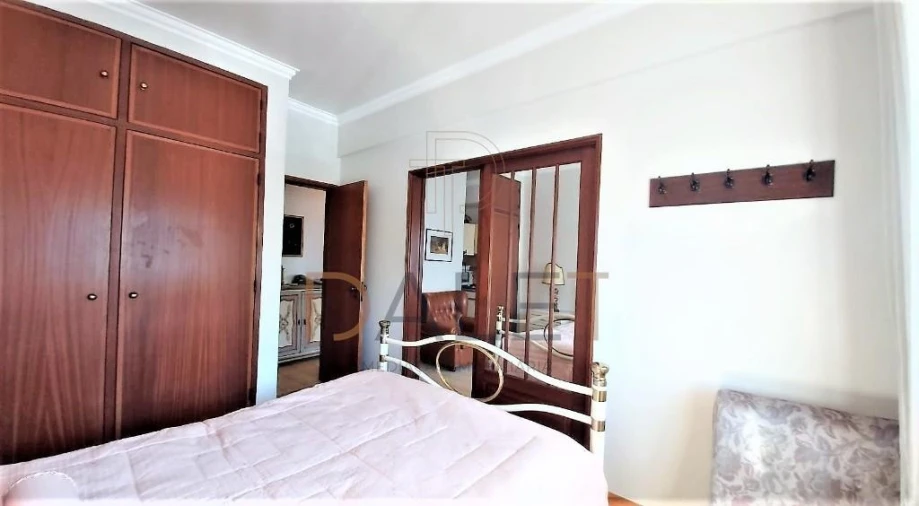 Apartamento T1 para Venda em Charneca de Caparica e Sobreda Foto 32