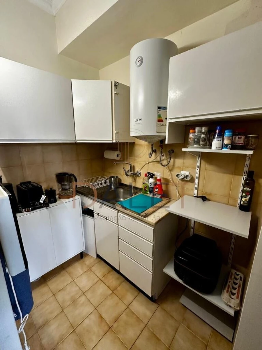 Apartamento T1 para Venda em Charneca de Caparica e Sobreda Foto 1
