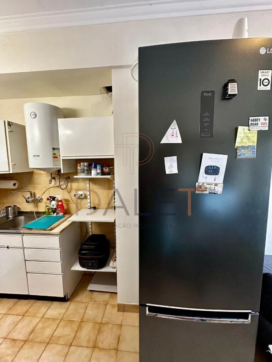 Apartamento T1 para Venda em Charneca de Caparica e Sobreda Foto 4