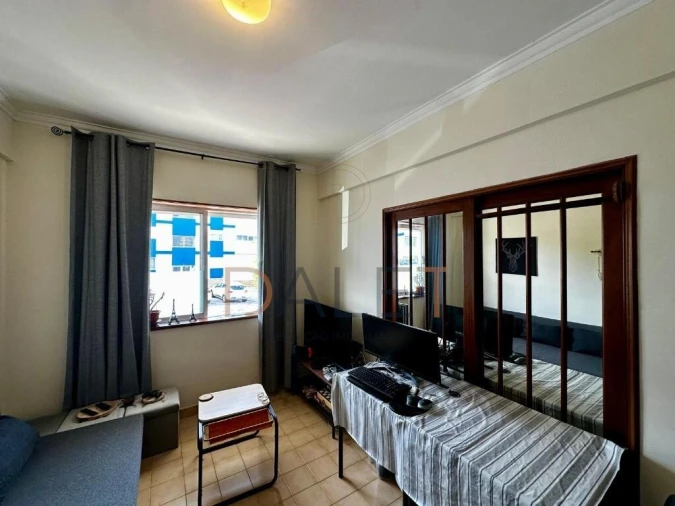 Apartamento T1 para Venda em Charneca de Caparica e Sobreda Foto 24