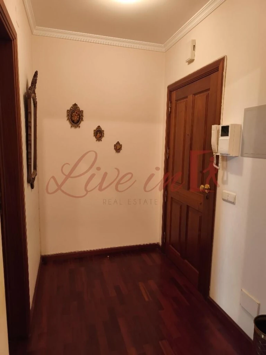 Apartamento T1 para Venda em São Martinho Foto 7