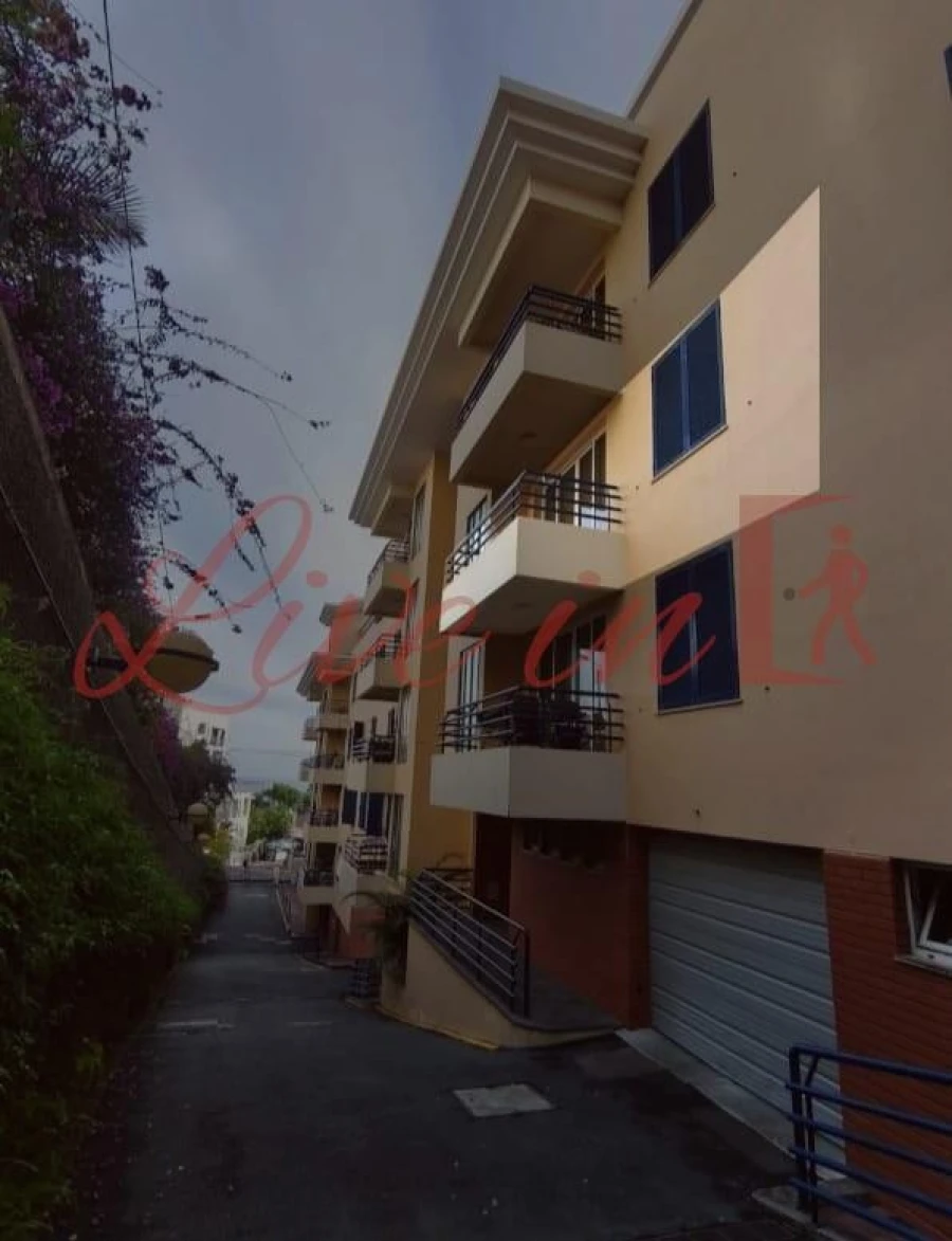 Apartamento T1 para Venda em São Martinho