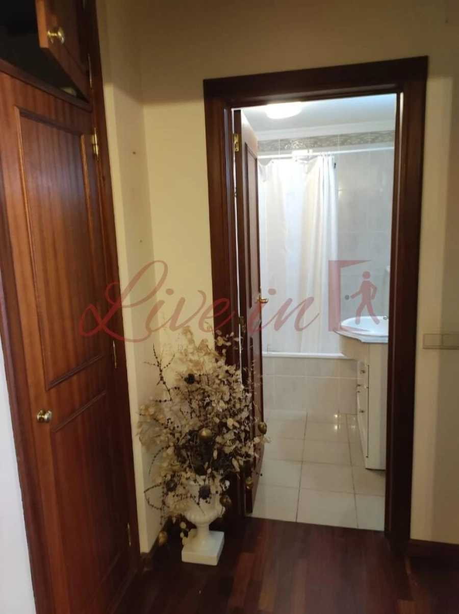 Apartamento T1 para Venda em São Martinho Foto 19