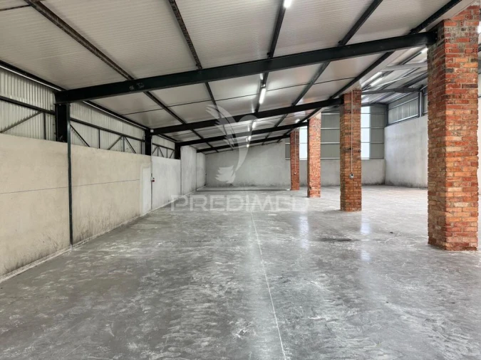 Armazém para Arrendamento em Atouguia Foto 6