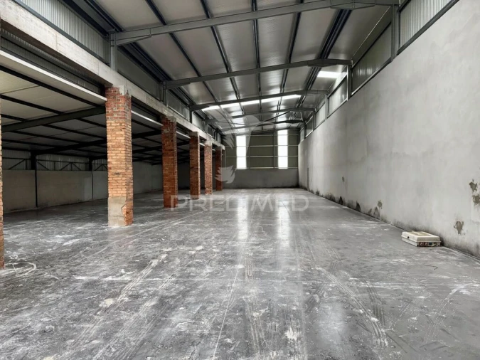 Armazém para Arrendamento em Atouguia Foto 5