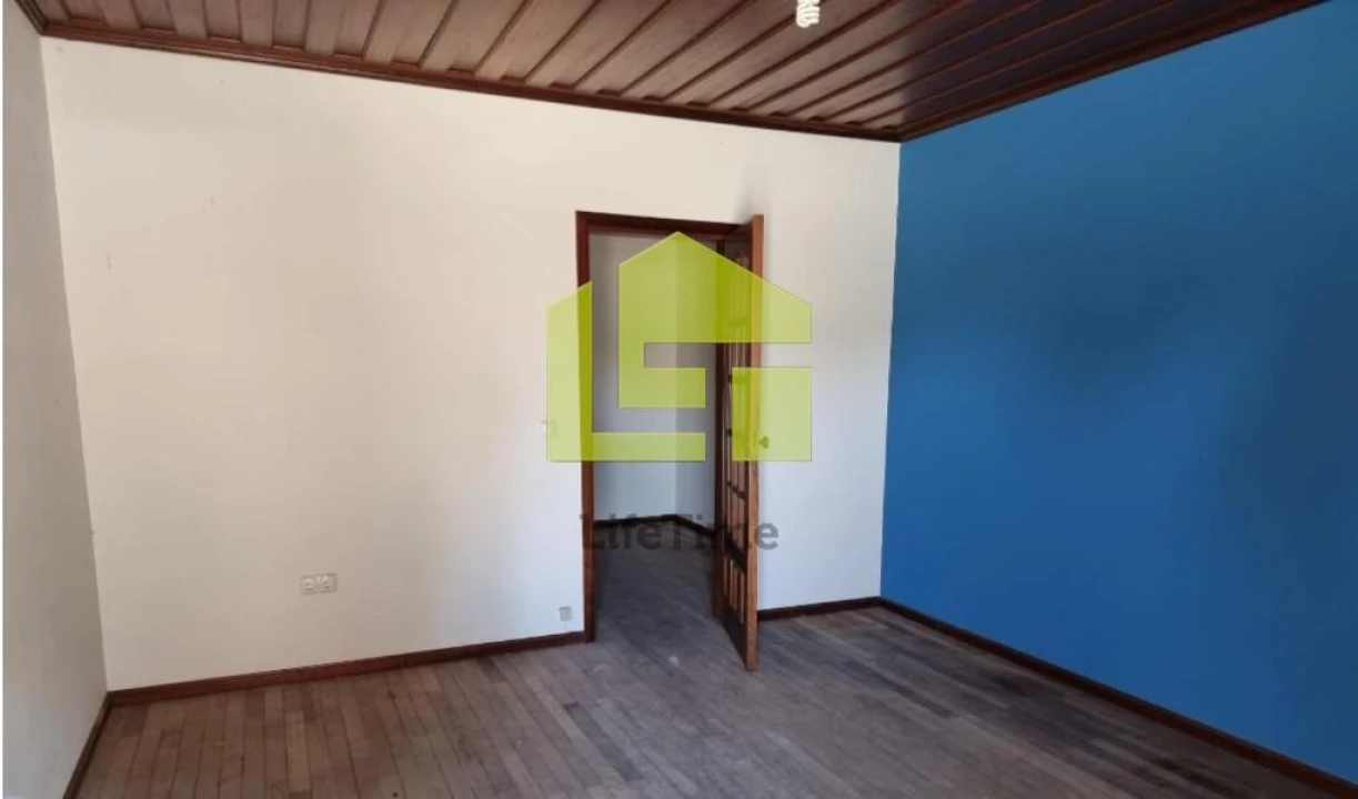 Armazém para Venda em Vilarinho do Bairro Foto 5