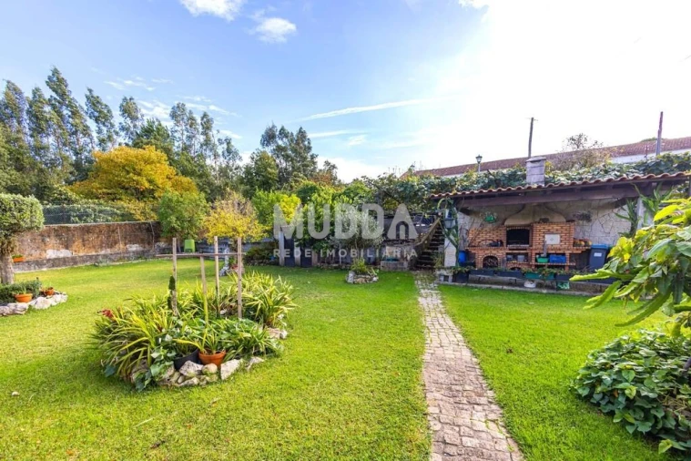 Moradia T4 para Venda em Escapães Foto 37