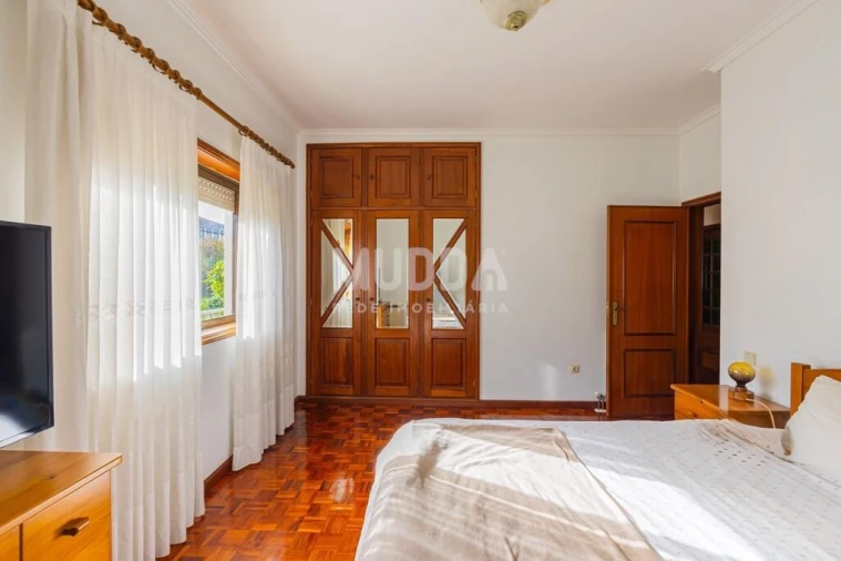 Moradia T4 para Venda em Escapães Foto 17