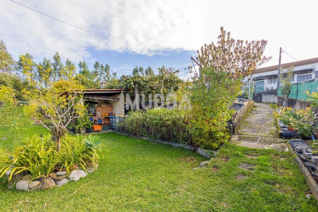 Moradia T4 para Venda em Escapães Foto 36