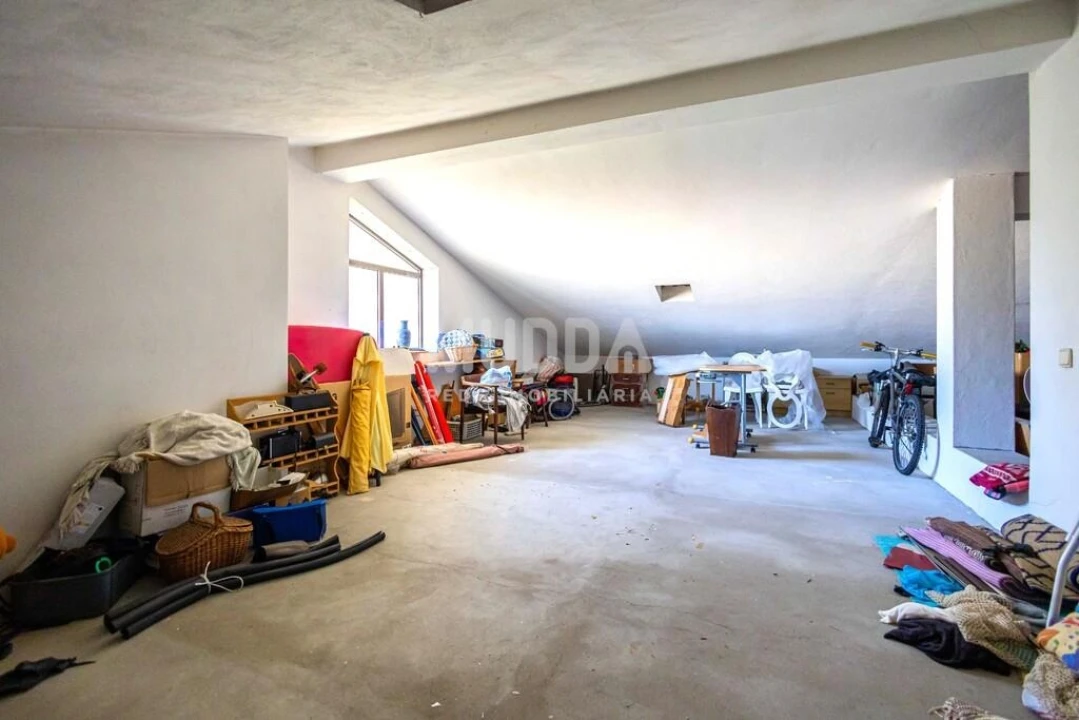 Moradia T4 para Venda em Escapães Foto 24