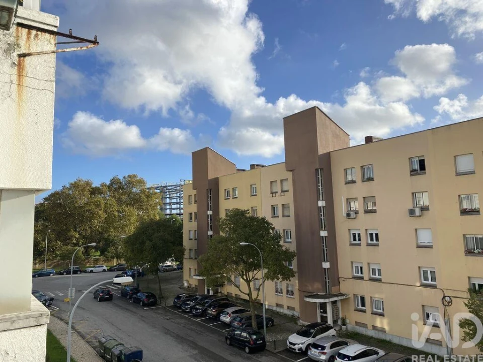 Apartamento T3 para Venda em Carnide Foto 32