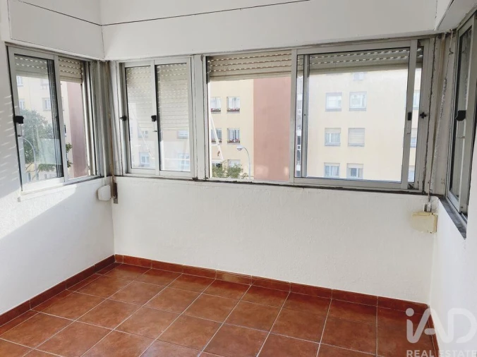 Apartamento T3 para Venda em Carnide Foto 15