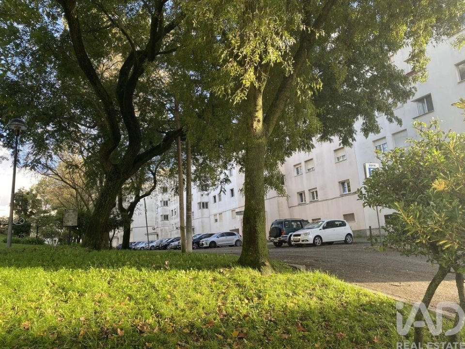 Apartamento T3 para Venda em Carnide Foto 40