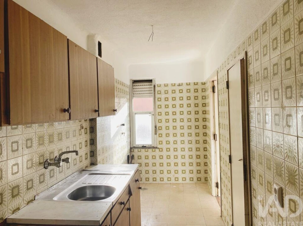 Apartamento T3 para Venda em Carnide Foto 22