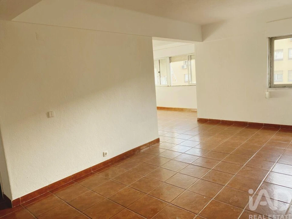 Apartamento T3 para Venda em Carnide Foto 18