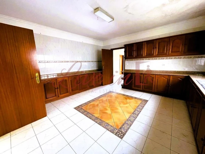 Moradia T3 para Venda em Canhas Foto 9