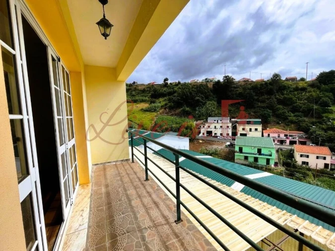 Moradia T3 para Venda em Canhas Foto 2