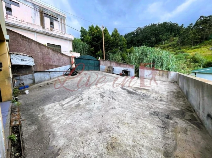 Moradia T3 para Venda em Canhas Foto 25