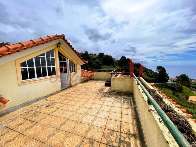 Moradia T3 para Venda em Canhas Foto 4