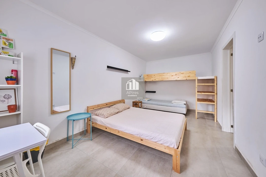 Moradia T7 para Venda em Costa da Caparica Foto 10