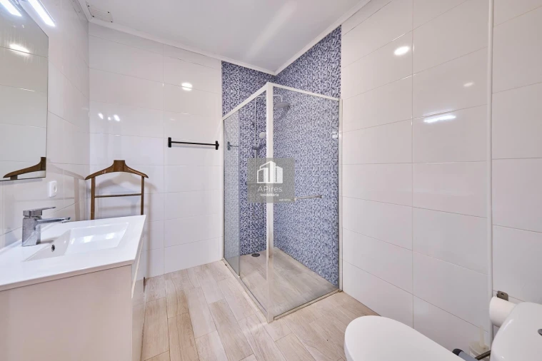 Moradia T7 para Venda em Costa da Caparica Foto 21