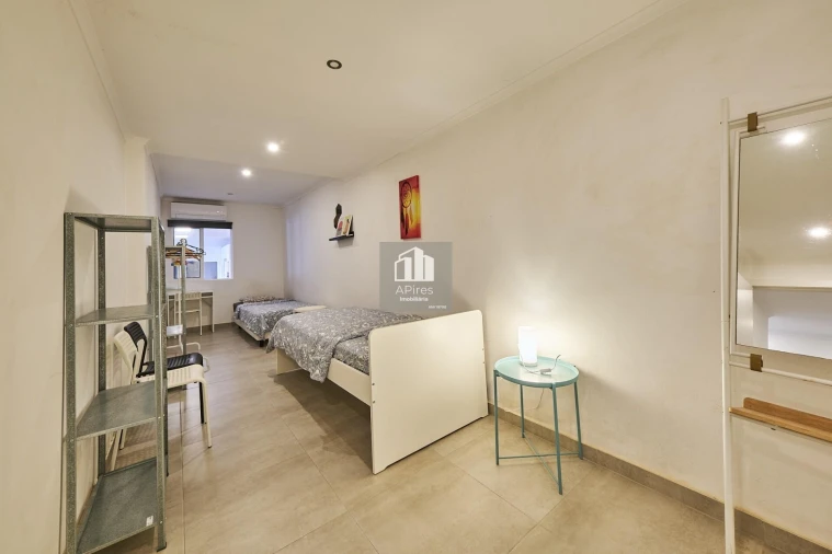 Moradia T7 para Venda em Costa da Caparica Foto 27