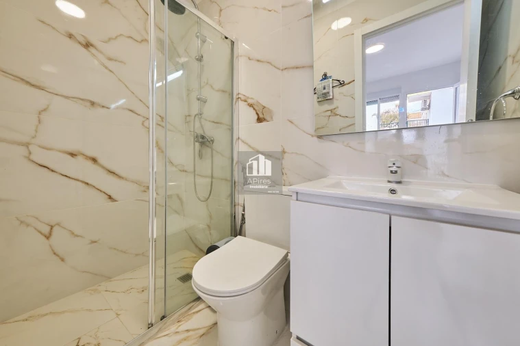 Moradia T7 para Venda em Costa da Caparica Foto 6