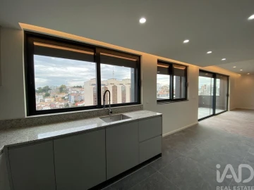 Apartamento T3 para Venda em Mafamude e Vilar do Paraíso
