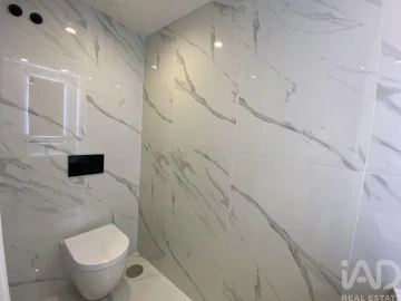 Apartamento T3 para Venda em Mafamude e Vilar do Paraíso