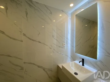 Apartamento T3 para Venda em Mafamude e Vilar do Paraíso