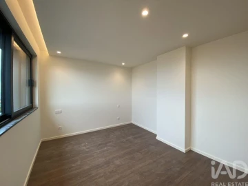 Apartamento T3 para Venda em Mafamude e Vilar do Paraíso
