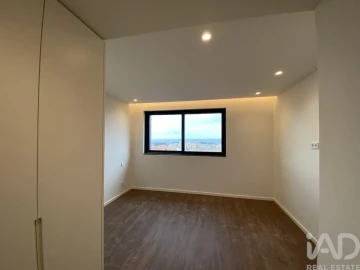 Apartamento T3 para Venda em Mafamude e Vilar do Paraíso