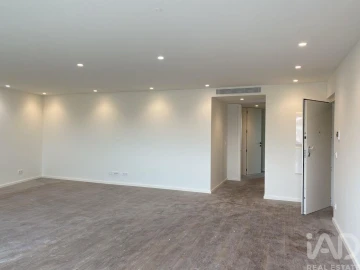 Apartamento T3 para Venda em Mafamude e Vilar do Paraíso