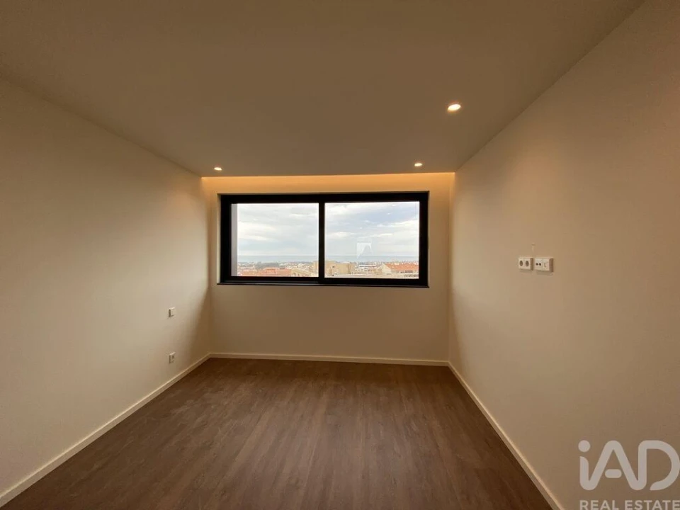 Apartamento T3 para Venda em Mafamude e Vilar do Paraíso Foto 21